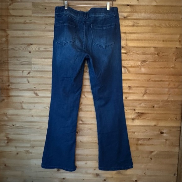 Democracy "Ab"solution Flare Jeans Dark Blue Women's Size 12 Flattering Denim - Picture 2 of 7